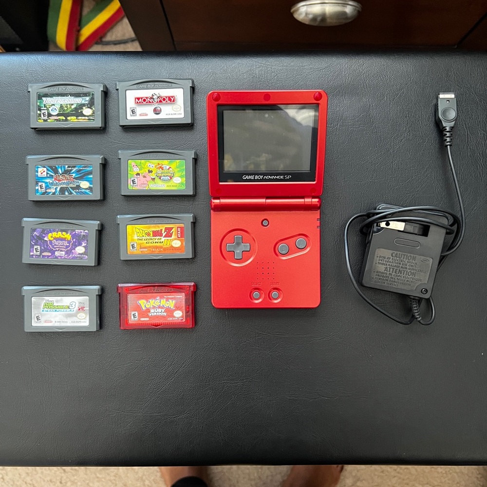 GAMEBOY ADVANCE SP - BUNDLE